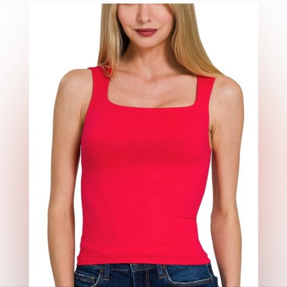 $15 Start Zenana Red Square Nect Tank Top Size S/M NWOT
